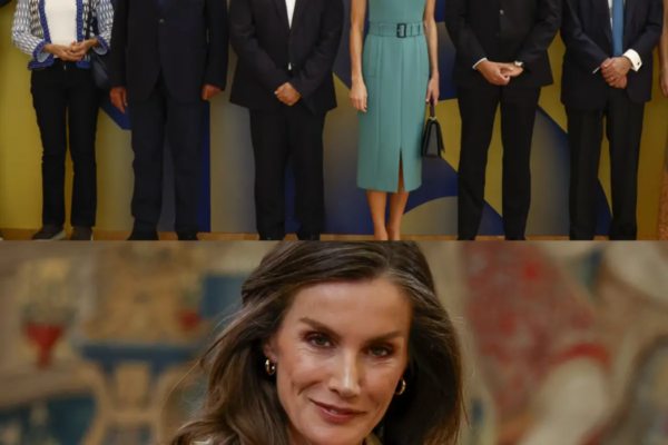 La reina Letizia, ideal con el vestido lápiz sin mangas
