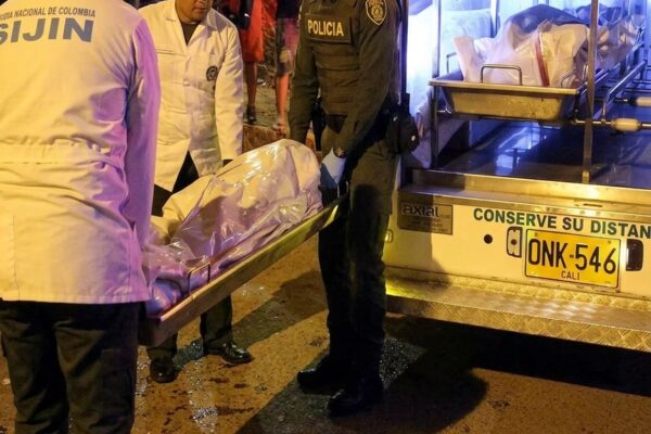 Un homicidio desató el caos en el oriente de Cali: una multitud intent...